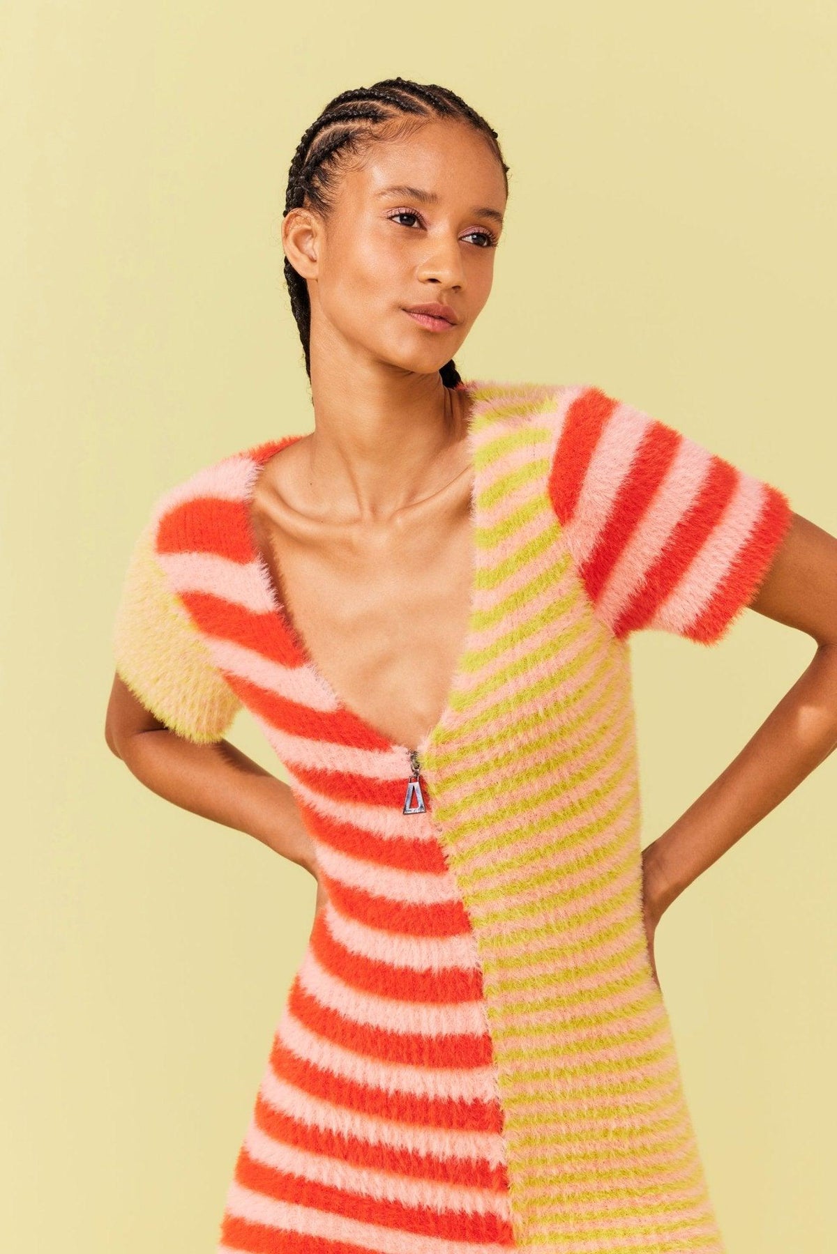 STRIPED KNIT DRESS WITH ZIPPER - Spring in Summer